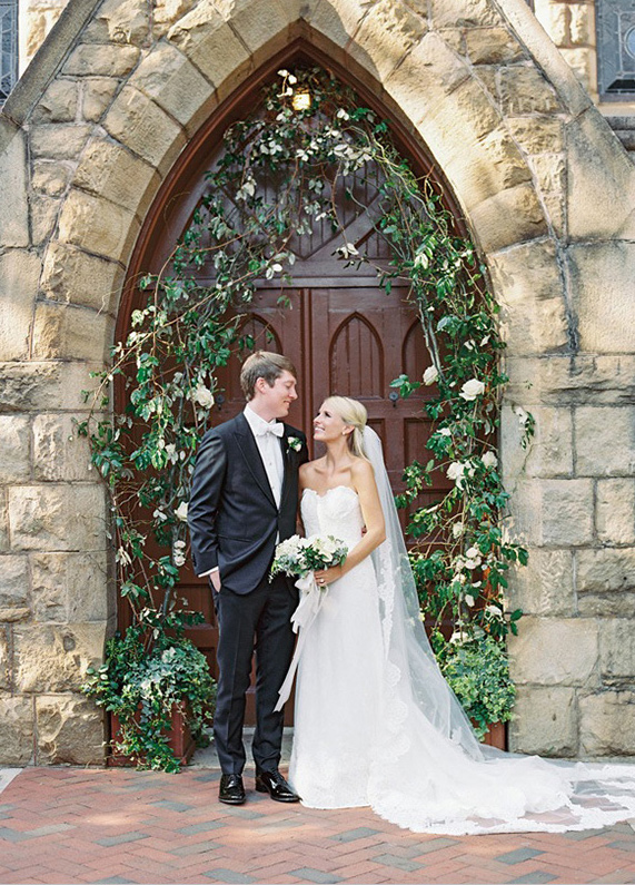 wedding-flowers-uva-chapel